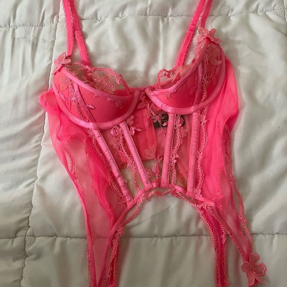 Pink Bustier 💞